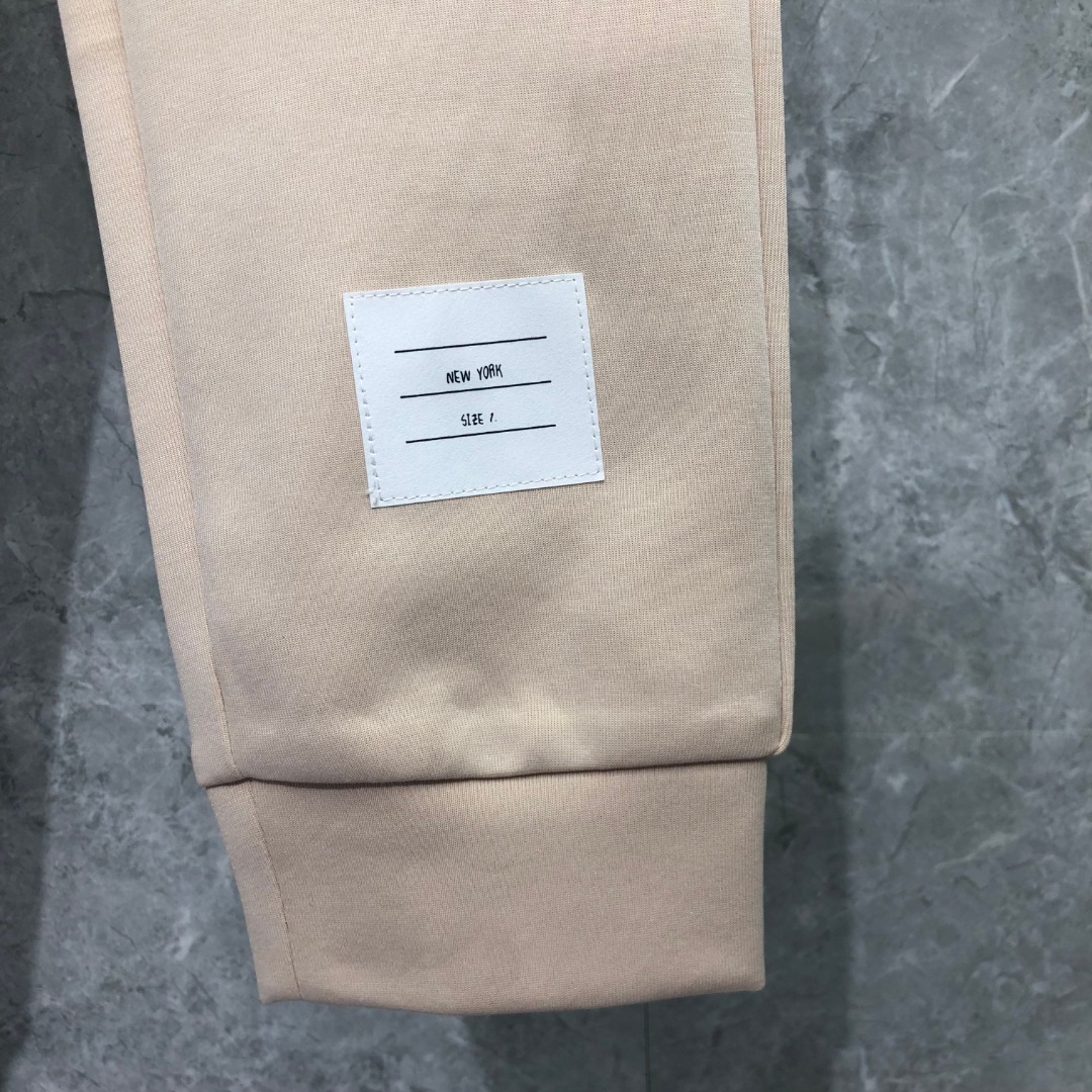 THOM BROWNE 白色四杠小狗印花松紧腰卫裤 休闲裤 裤子 天蓝色 灰色 杏色 卡其色 黄色 湖水蓝 军绿色 深蓝色