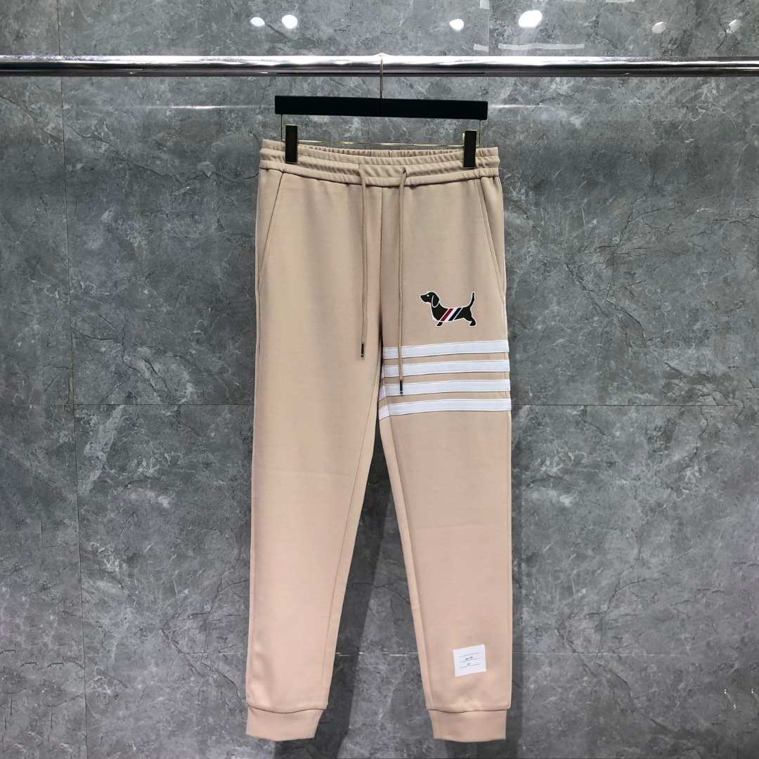 THOM BROWNE 白色四杠小狗印花松紧腰卫裤 休闲裤 裤子 天蓝色 灰色 杏色 卡其色 黄色 湖水蓝 军绿色 深蓝色