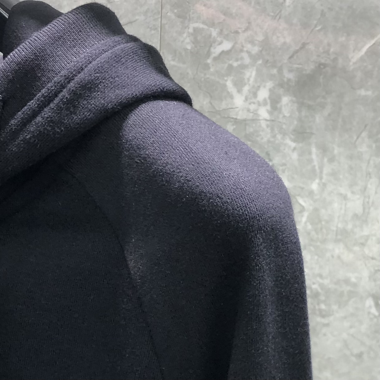 THOM BROWNE 经典四杠拉链连帽卫衣 长袖 黑色