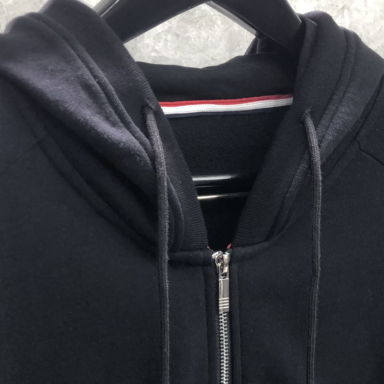 THOM BROWNE 经典四杠拉链连帽卫衣 长袖 黑色