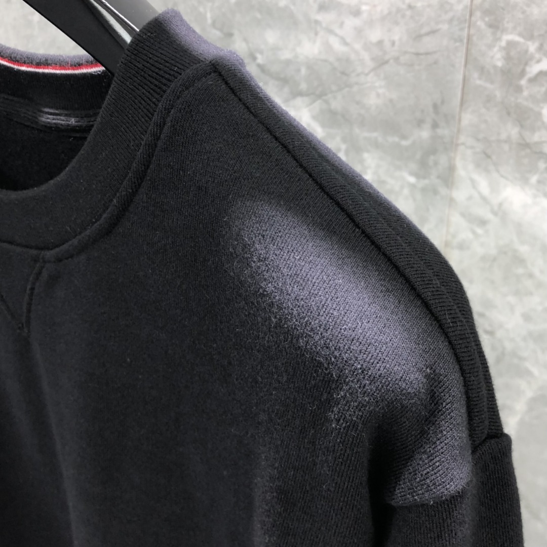 THOM BROWNE 经典四杠圆领套头卫衣 长袖 黑色