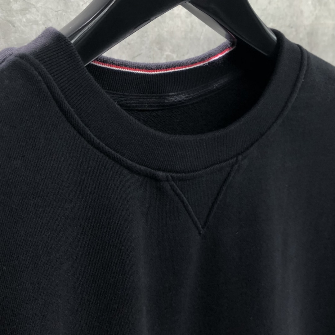 THOM BROWNE 经典四杠圆领套头卫衣 长袖 黑色