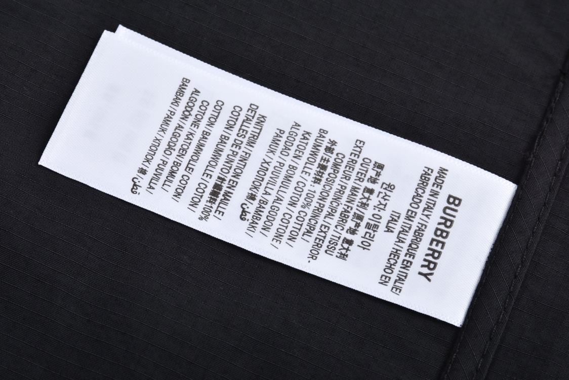 Burberry 巴宝莉 蓝色战马图案印花拉链连帽尼龙夹克 长袖 外套 黑色 80818861