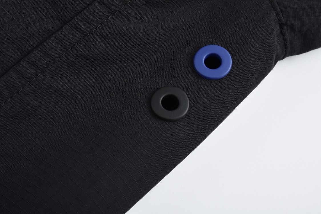 Burberry 巴宝莉 蓝色战马图案印花拉链连帽尼龙夹克 长袖 外套 黑色 80818861