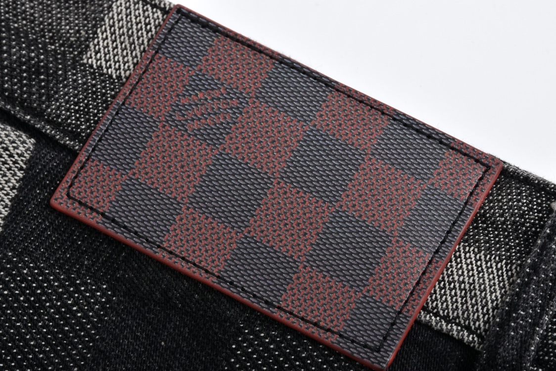 LOUIS VUITTON FW24 路易威登 棋盘格马赛格直筒牛仔裤 裤子 长裤 1AHEBS