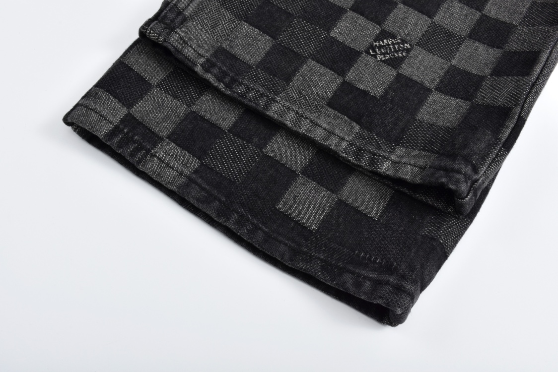 LOUIS VUITTON FW24 路易威登 棋盘格马赛格直筒牛仔裤 裤子 长裤 1AHEBS
