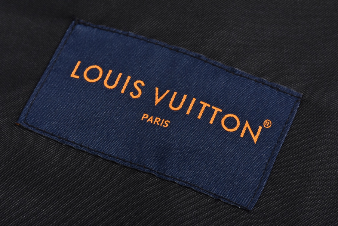 LOUIS VUITTON 路易威登 绒面麂皮满印拉链立领夹克 外套 黑色 1AHBTX