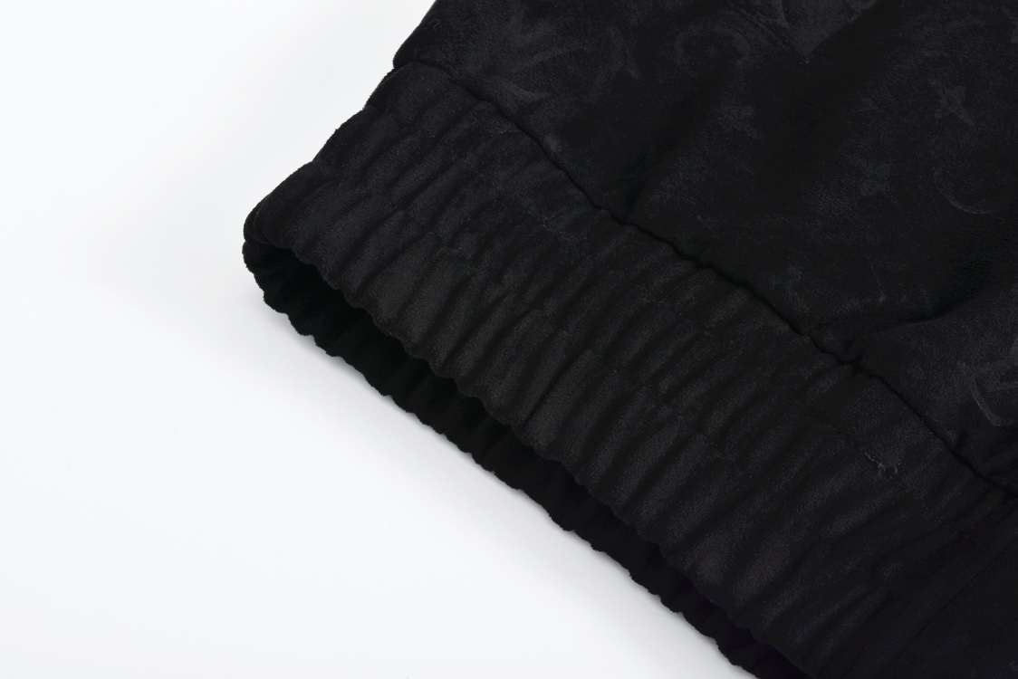 LOUIS VUITTON 路易威登 绒面麂皮满印拉链立领夹克 外套 黑色 1AHBTX