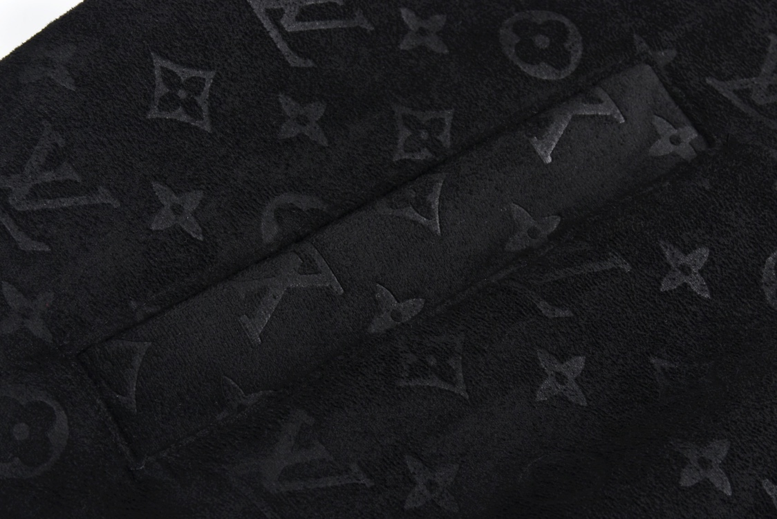LOUIS VUITTON 路易威登 绒面麂皮满印拉链立领夹克 外套 黑色 1AHBTX