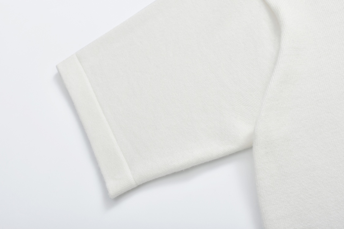 LOUIS VUITTON 路易威登 字母logo浮雕皮牌圆领短袖 T恤 白色 1AHCWD