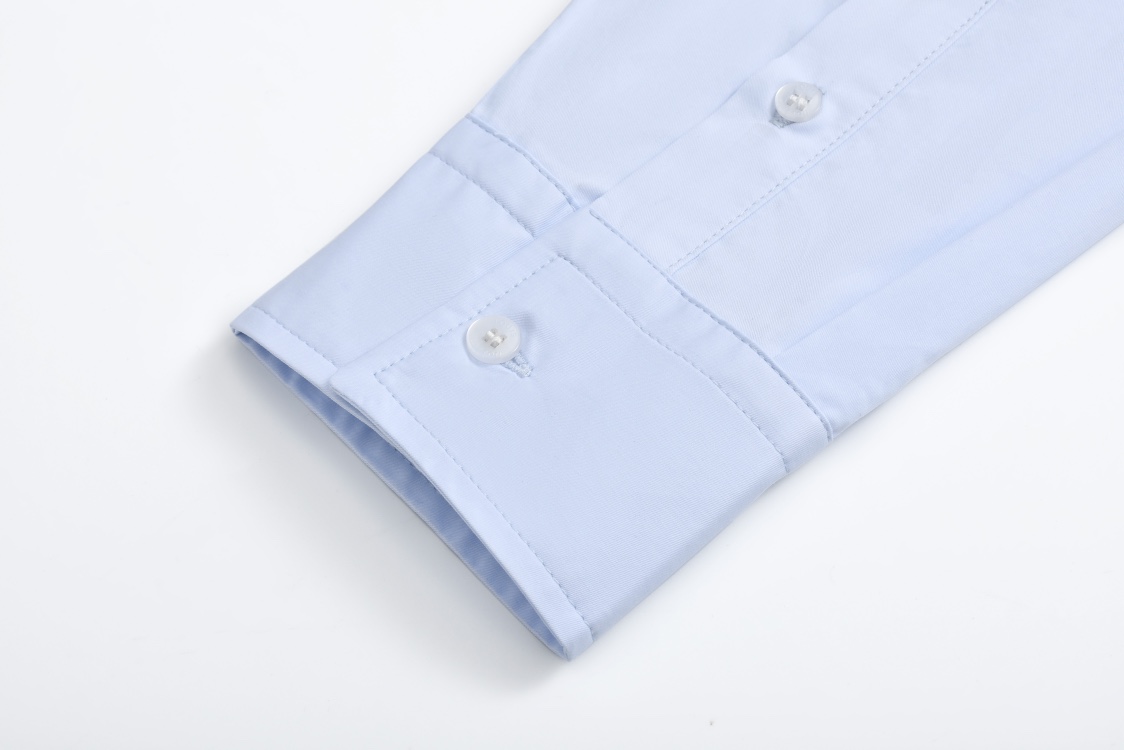 LOUIS VUITTON 路易威登 小狗徽章刺绣图案衬衫 长袖 蓝色 1AGJNB