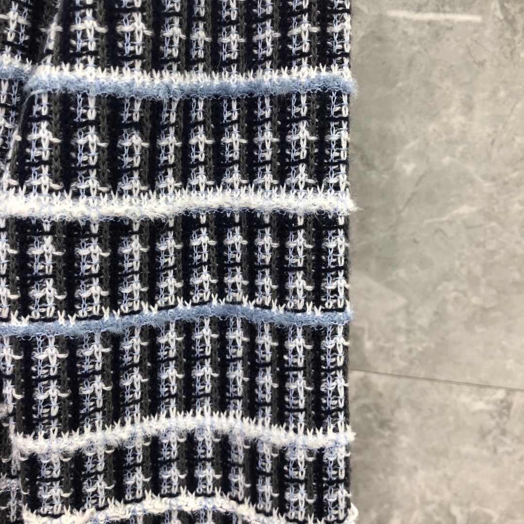 THOM BROWNE 七彩小香风圆领针织衫 开衫 毛衣 外套 长袖 