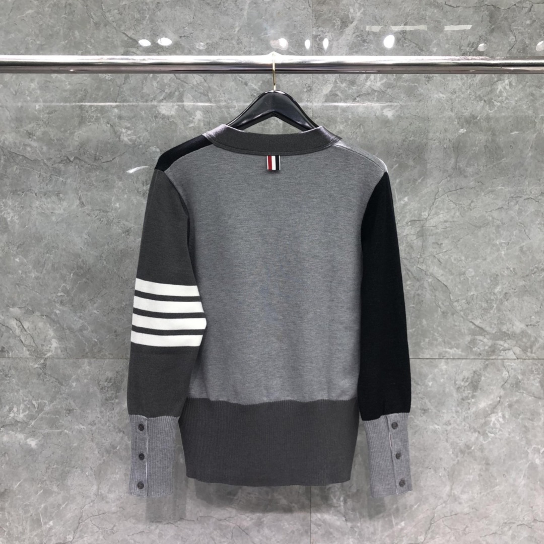THOM BROWNE 经典四杠拼色V领针织衫 开衫 毛衣 外套 长袖 灰色