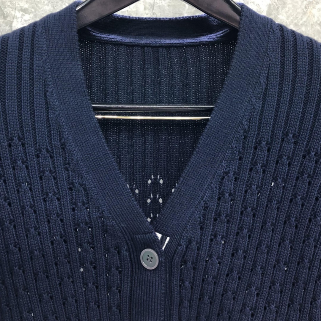 THOM BROWNE 经典四杠羊毛镂空V领针织衫 开衫 毛衣 外套 长袖 白色 灰色 藏青色