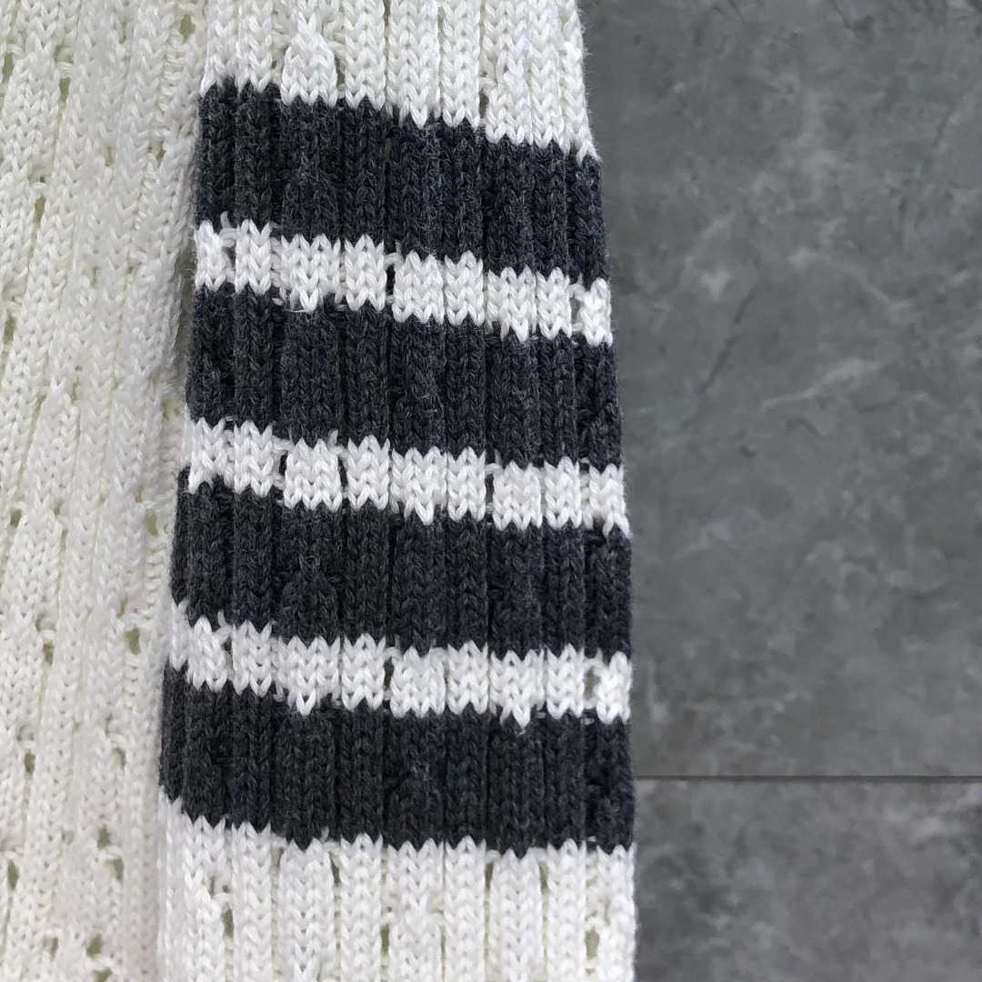 THOM BROWNE 经典四杠羊毛镂空V领针织衫 开衫 毛衣 外套 长袖 白色 灰色 藏青色