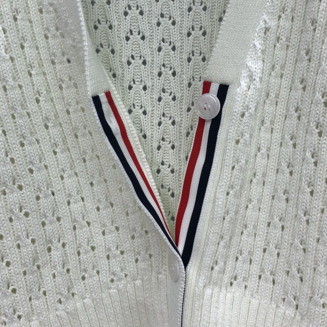 THOM BROWNE 经典四杠羊毛镂空V领针织衫 开衫 毛衣 外套 长袖 白色 灰色 藏青色