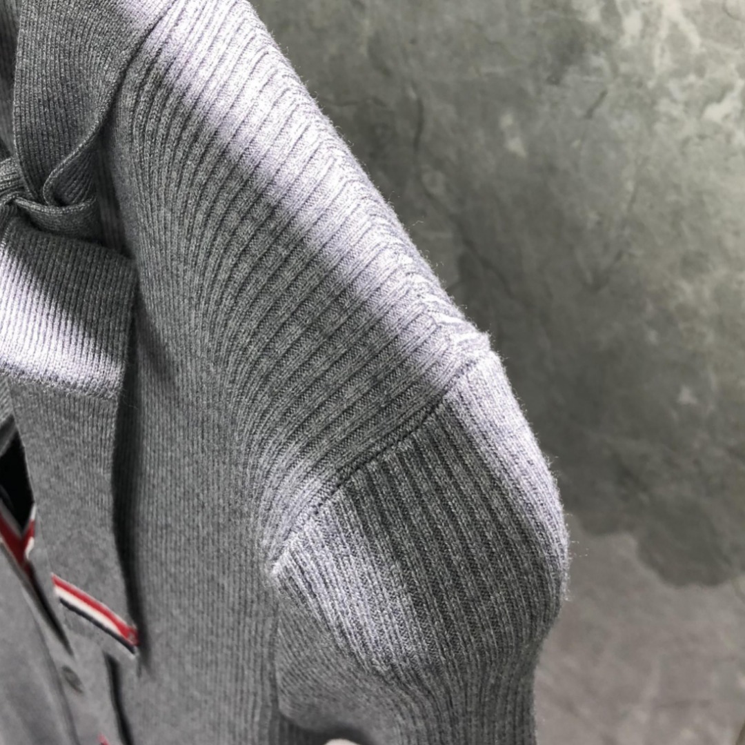 THOM BROWNE 领带V领针织衫 开衫 毛衣 长袖 灰色 藏青色