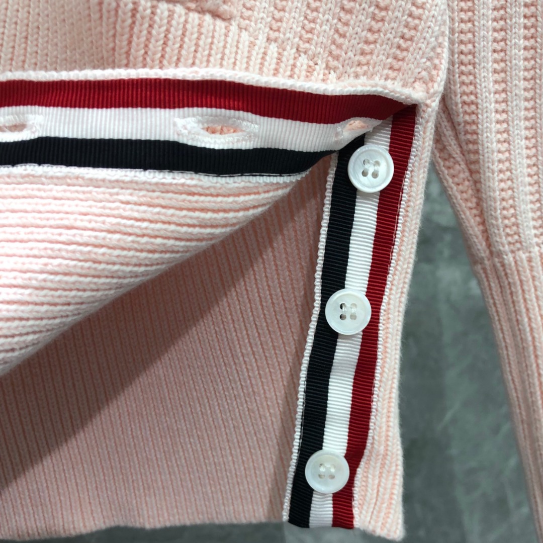 THOM BROWNE 竖条纹拼色V领针织衫 开衫 毛衣 外套 长袖 蓝色 粉色