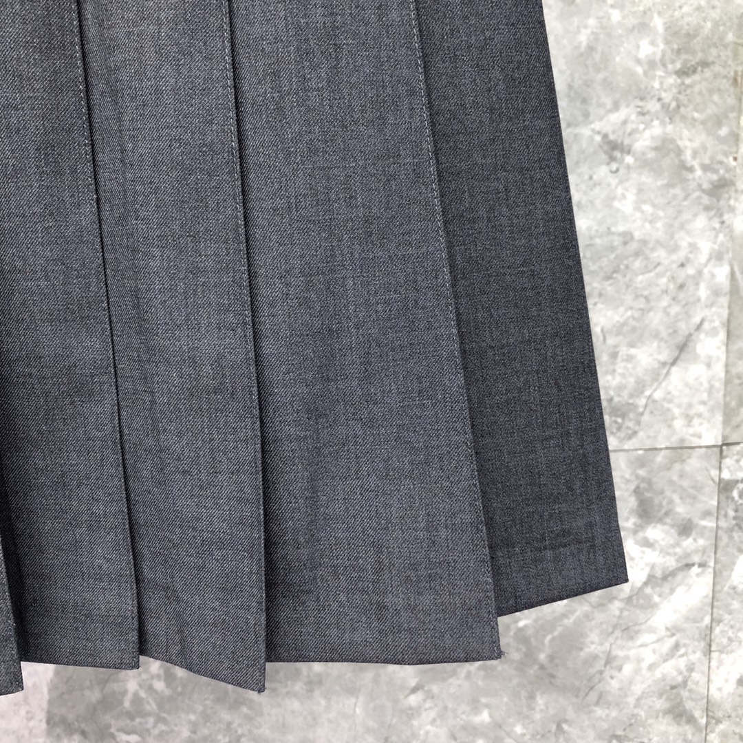THOM BROWNE 经典四杠拉链百褶裙 短裙 裙子 女款 藏青色 灰色