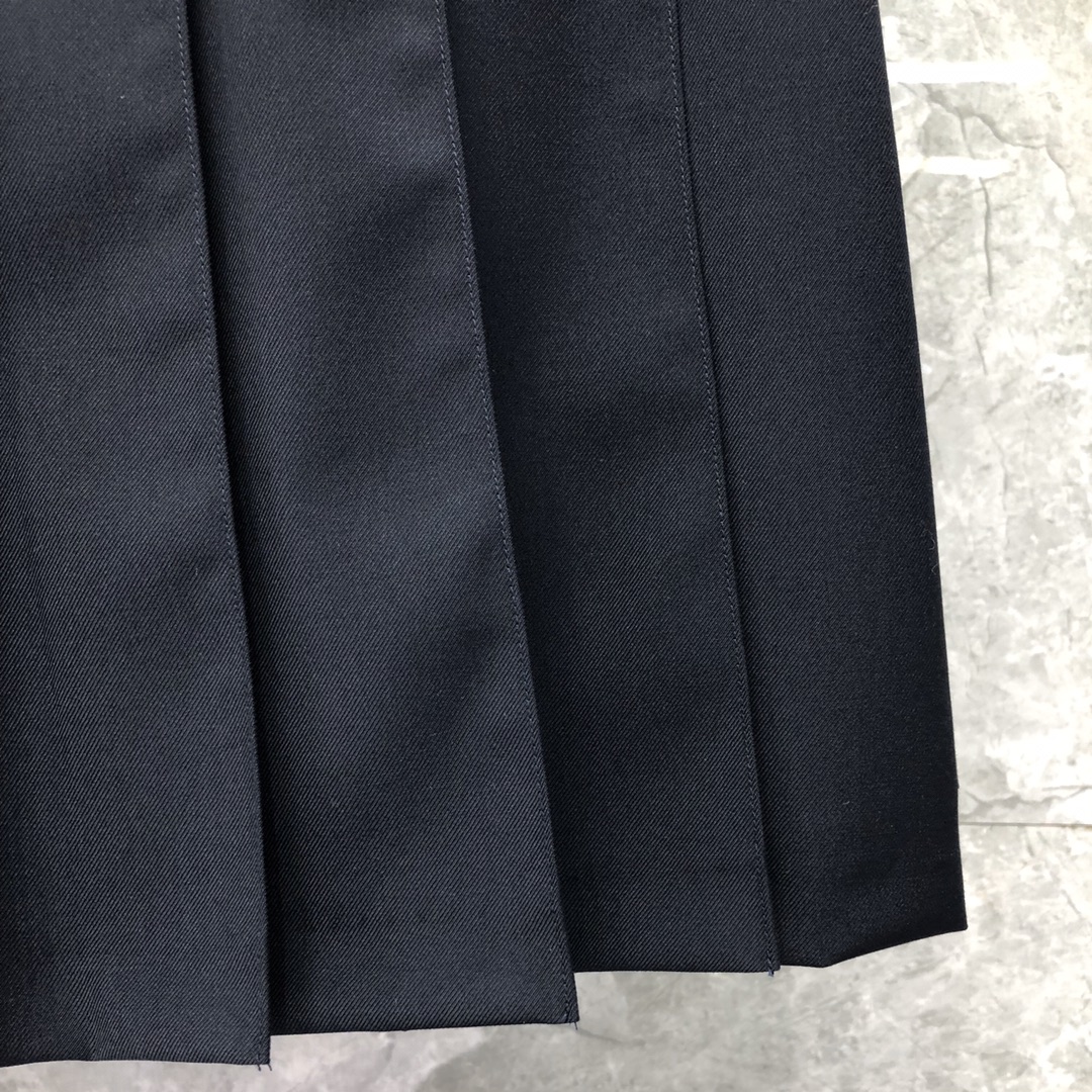 THOM BROWNE 经典四杠拉链百褶裙 短裙 裙子 女款 藏青色 灰色