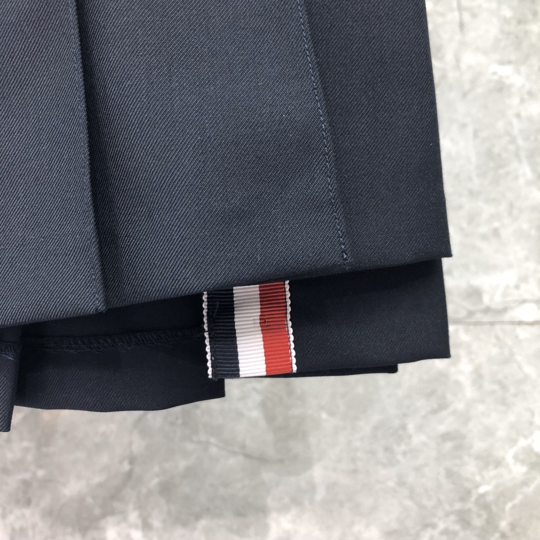 THOM BROWNE 经典四杠拉链百褶裙 短裙 裙子 女款 藏青色 灰色