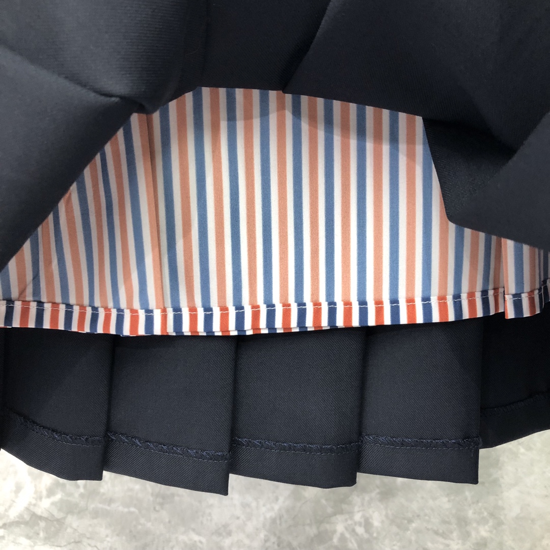 THOM BROWNE 经典四杠拉链百褶裙 短裙 裙子 女款 藏青色 灰色