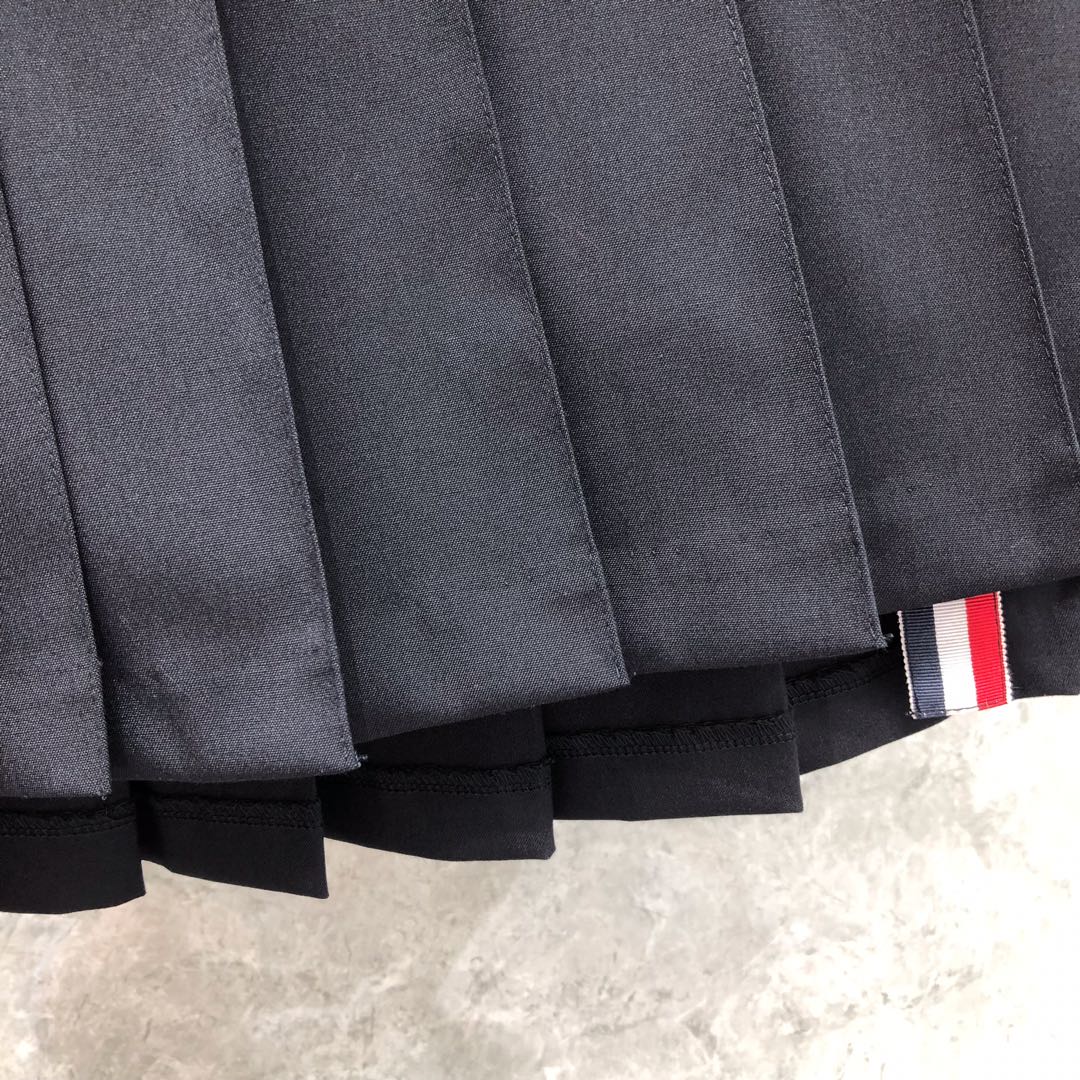 THOM BROWNE 纯色拉链百褶裙 短裙 裙子 女款 藏青色 灰色