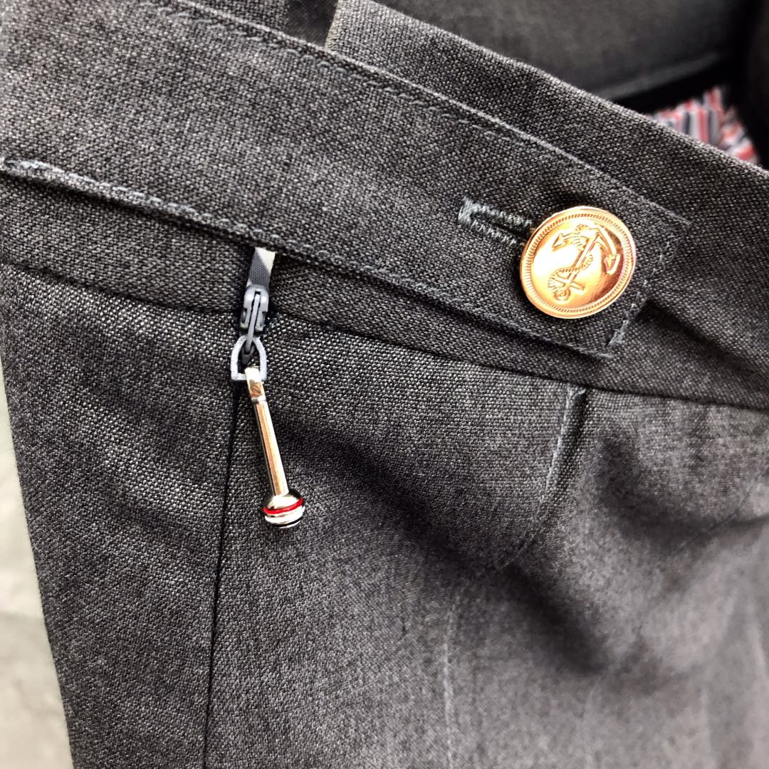 THOM BROWNE 纯色拉链百褶裙 短裙 裙子 女款 藏青色 灰色