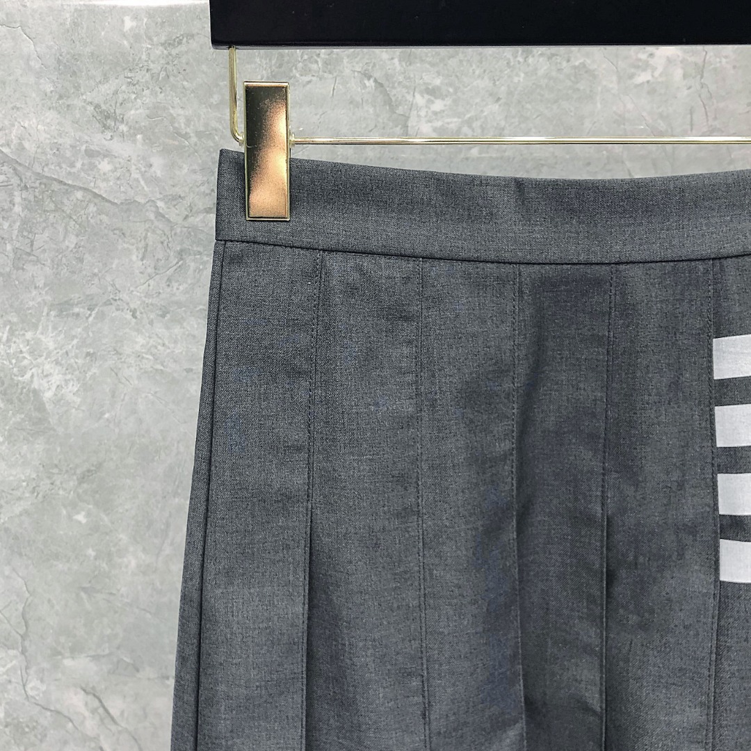 THOM BROWNE 经典四杠拉链中长款百褶裙 中长裙 裙子 女款 藏青色 灰色