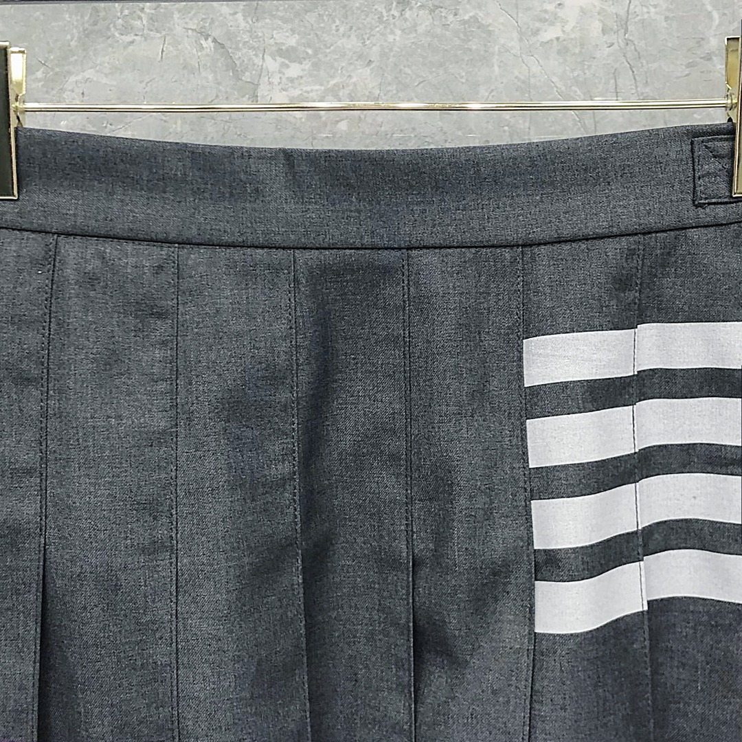 THOM BROWNE 经典四杠拉链中长款百褶裙 中长裙 裙子 女款 藏青色 灰色