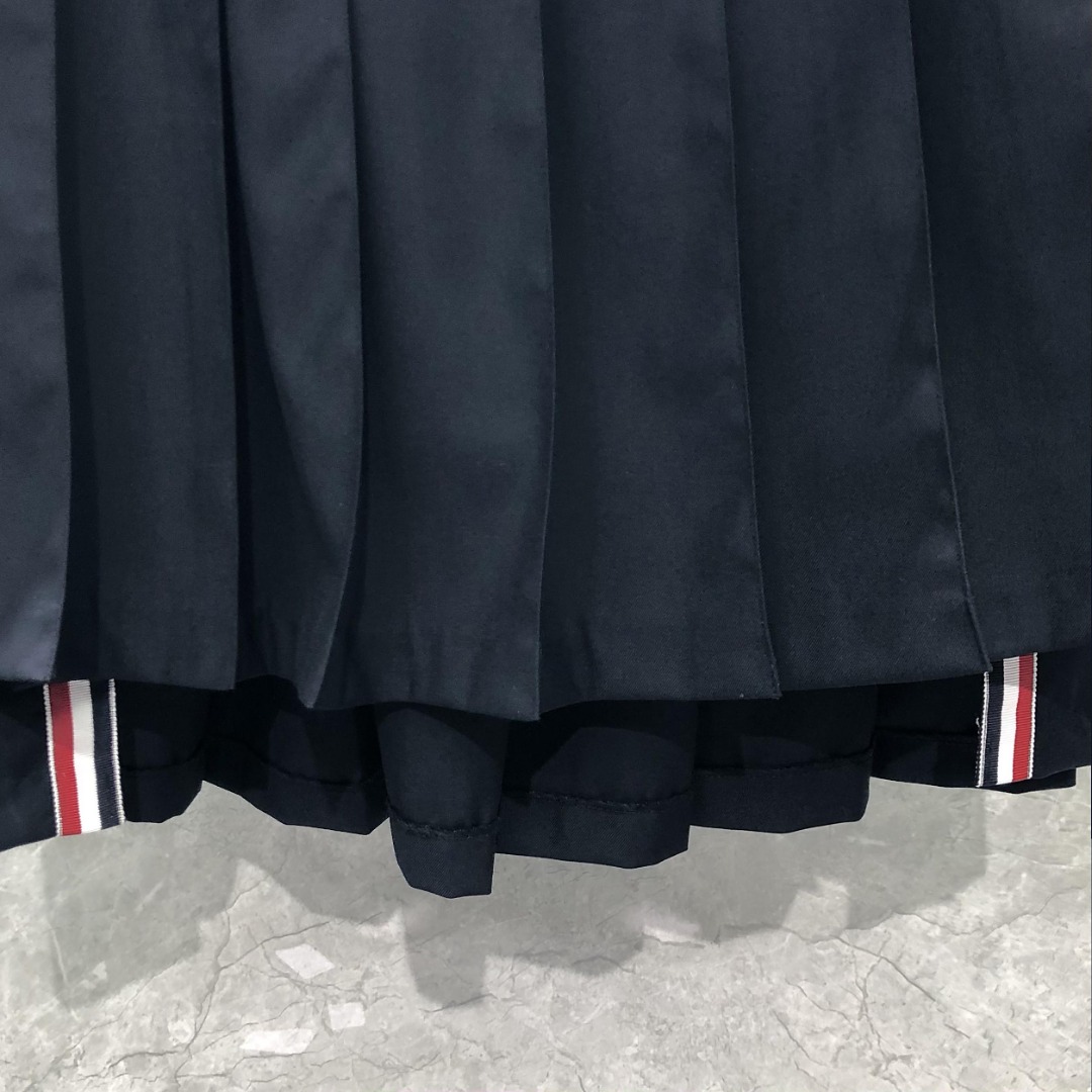 THOM BROWNE 经典四杠拉链中长款百褶裙 中长裙 裙子 女款 藏青色 灰色