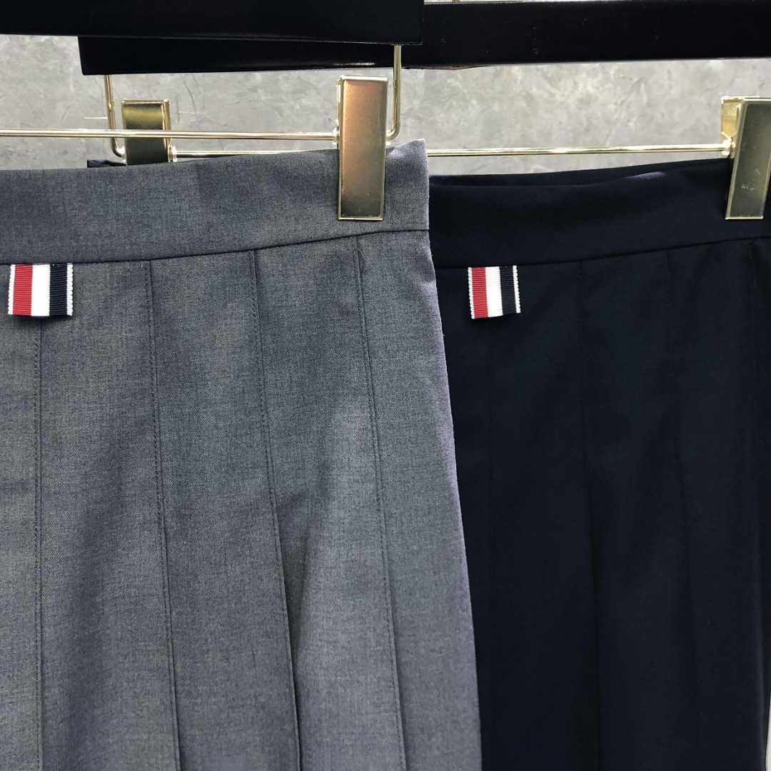 THOM BROWNE 纯色中长款百褶裙 中长裙 裙子 女款 藏青色 灰色