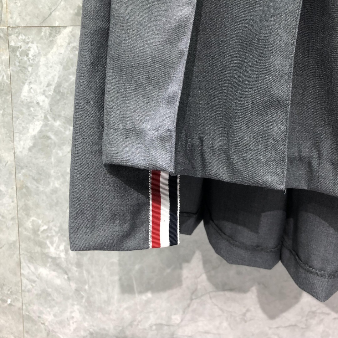 THOM BROWNE 纯色中长款百褶裙 中长裙 裙子 女款 藏青色 灰色