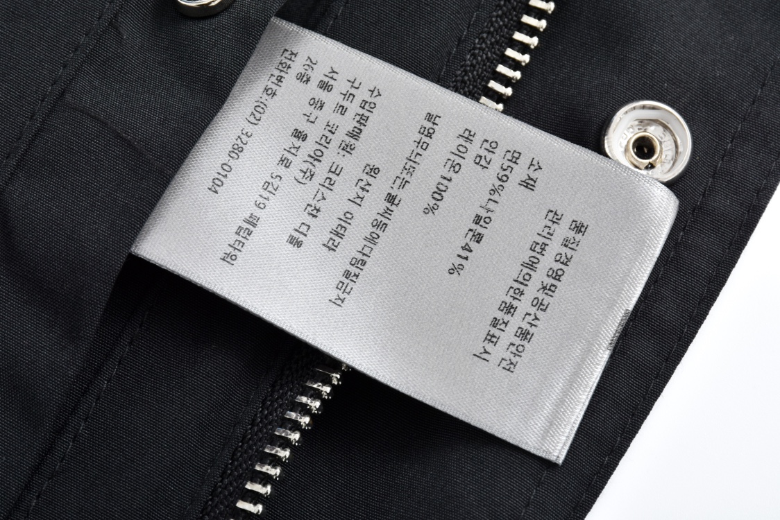 DIOR 迪奥 光晕字母logo印花拉链连帽夹克 外套 长袖 黑色 493C424B6281-C980