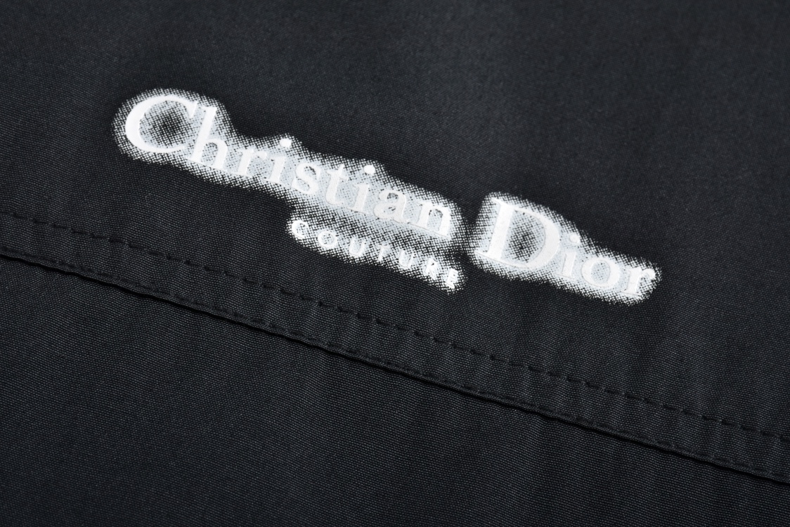 DIOR 迪奥 光晕字母logo印花拉链连帽夹克 外套 长袖 黑色 493C424B6281-C980