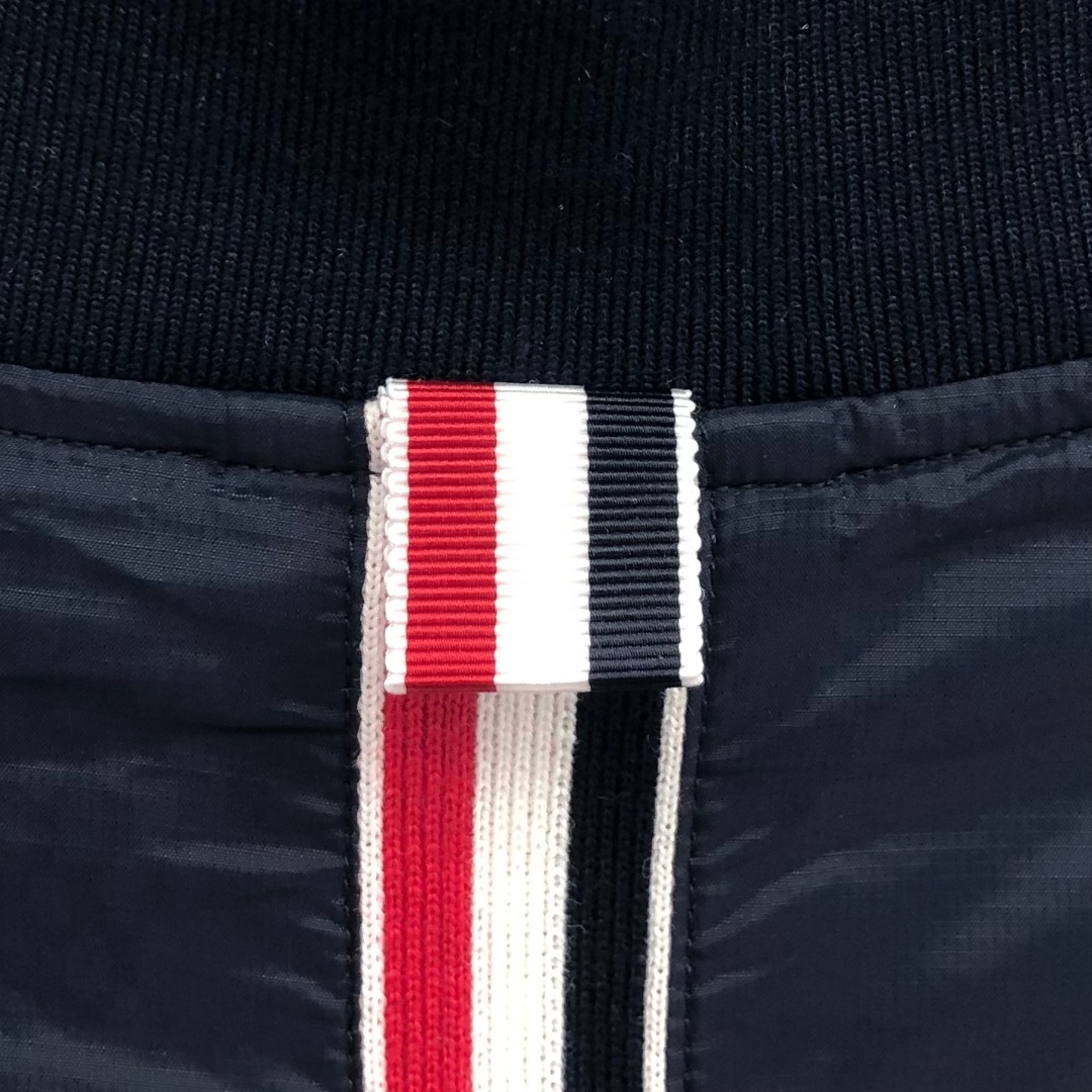 THOM BROWNE 后织带拉链棒球服夹克 外套 长袖 藏青色 灰色