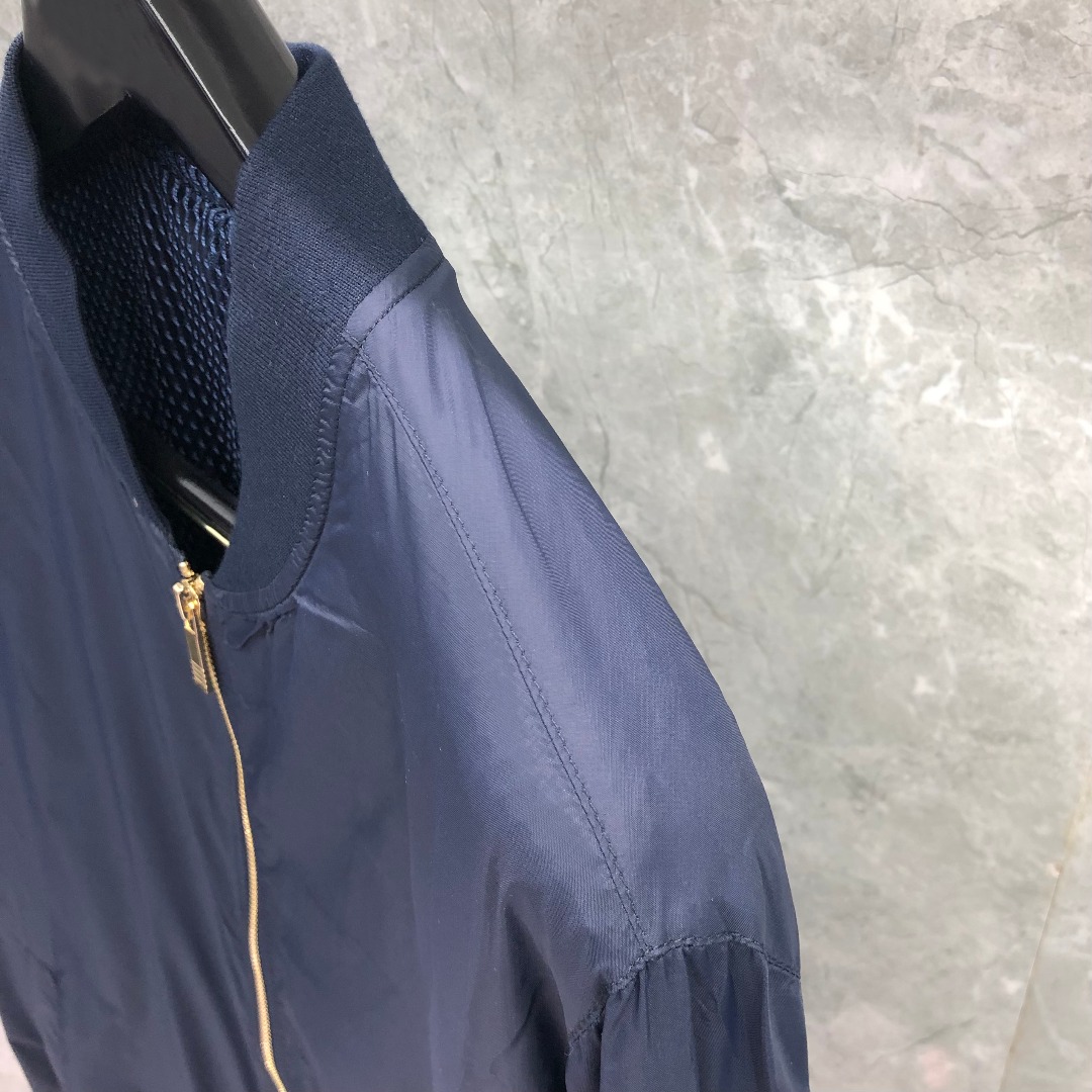 THOM BROWNE 后织带拉链棒球服夹克 外套 长袖 藏青色 灰色