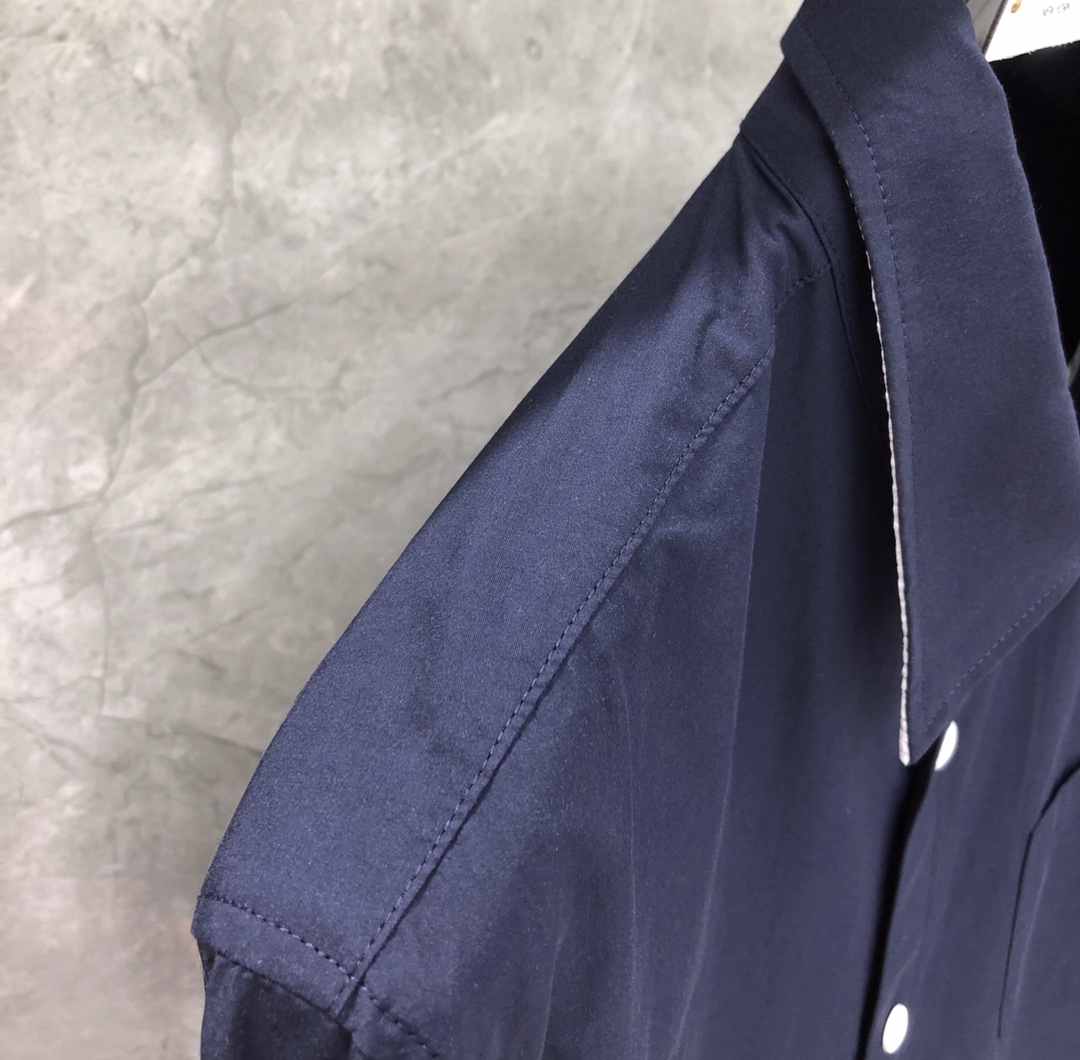 THOM BROWNE 双袖织带单排扣衬衫 外套 长袖 藏青色 卡其色