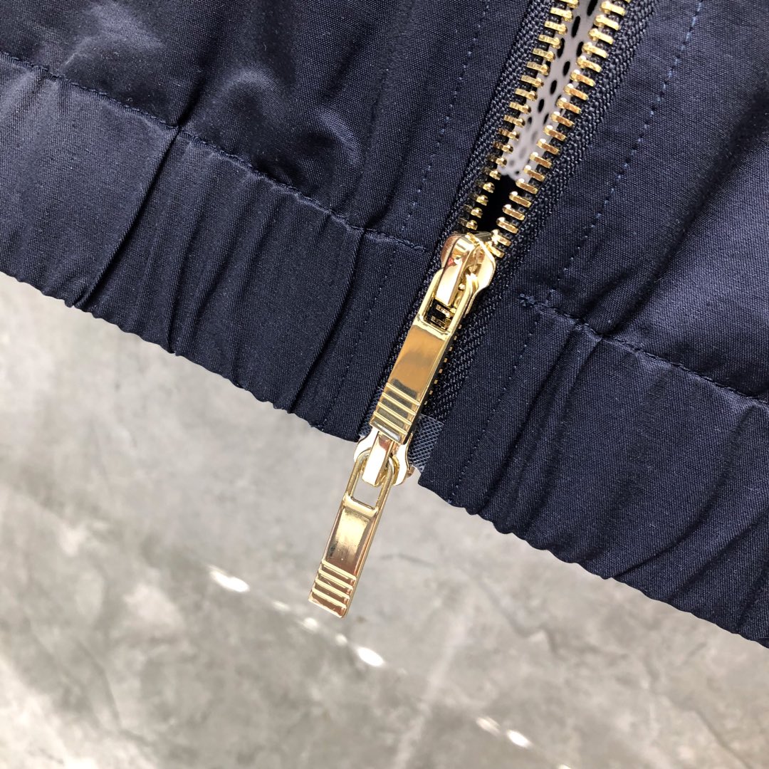 THOM BROWNE 经典四杠拉链棒球服夹克 外套 长袖 灰色 蓝色