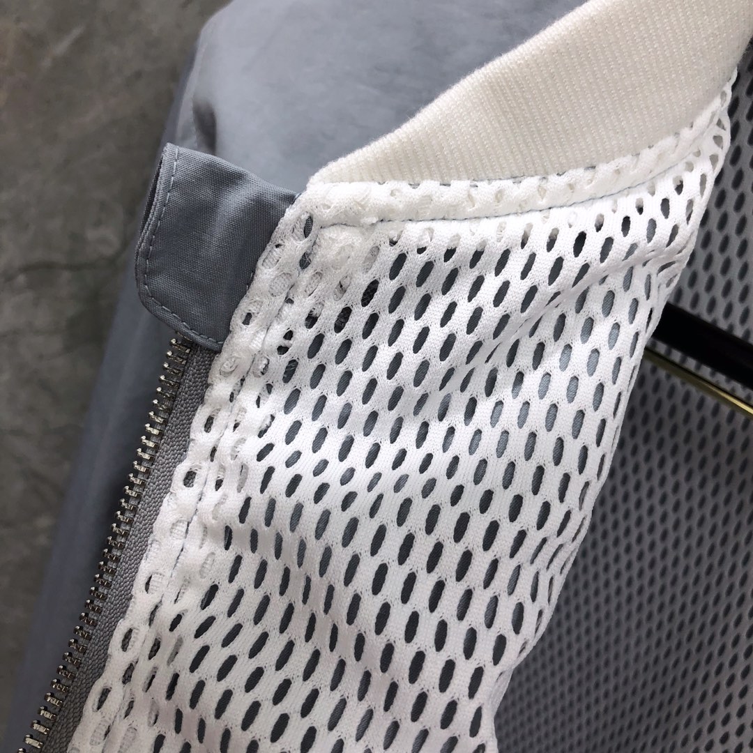 THOM BROWNE 经典四杠拉链棒球服夹克 外套 长袖 灰色 蓝色