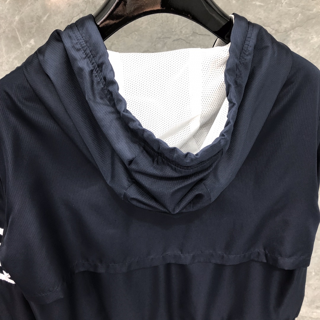 THOM BROWNE 经典四杠网眼透气拉链连帽夹克 外套 长袖 藏青色