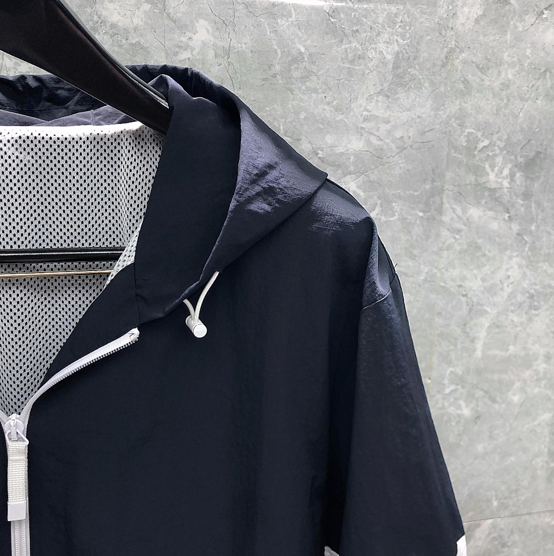 THOM BROWNE 网眼四杠拉链连帽夹克 外套 长袖 白色 灰色 藏青色