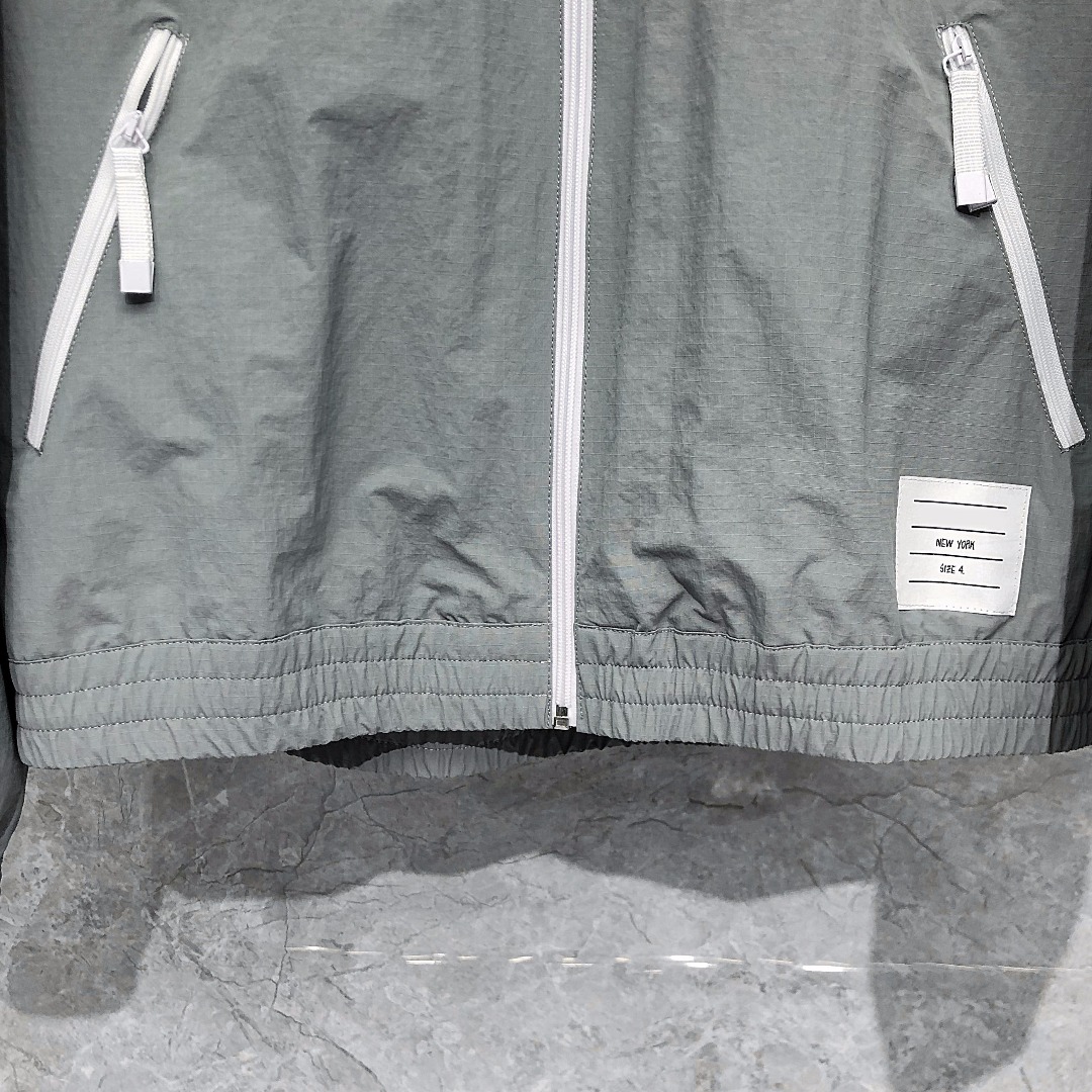 THOM BROWNE 网眼四杠拉链连帽夹克 外套 长袖 白色 灰色 藏青色