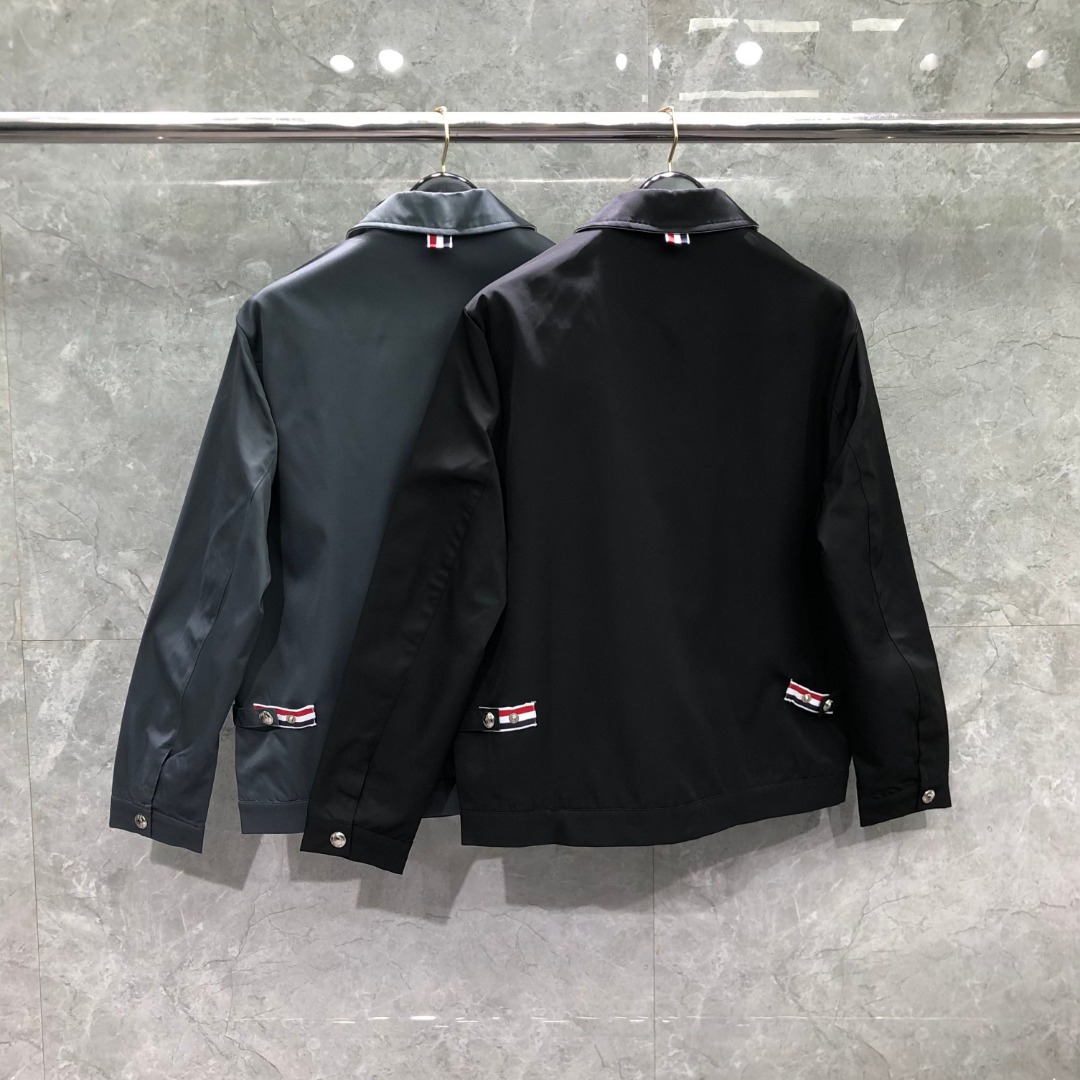 THOM BROWNE 双侧织带双层拉链夹克 外套 长袖 灰色 黑色