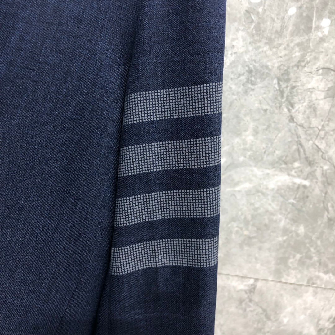 THOM BROWNE 经典四杠休闲西装 外套 长袖 灰色 藏青色