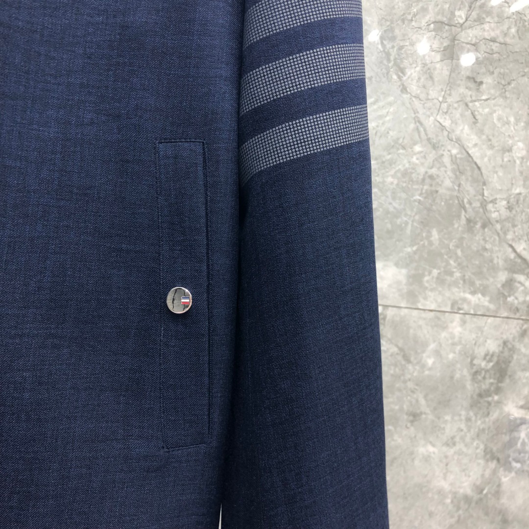 THOM BROWNE 经典四杠拉链立领夹克 外套 长袖 灰色 藏青色