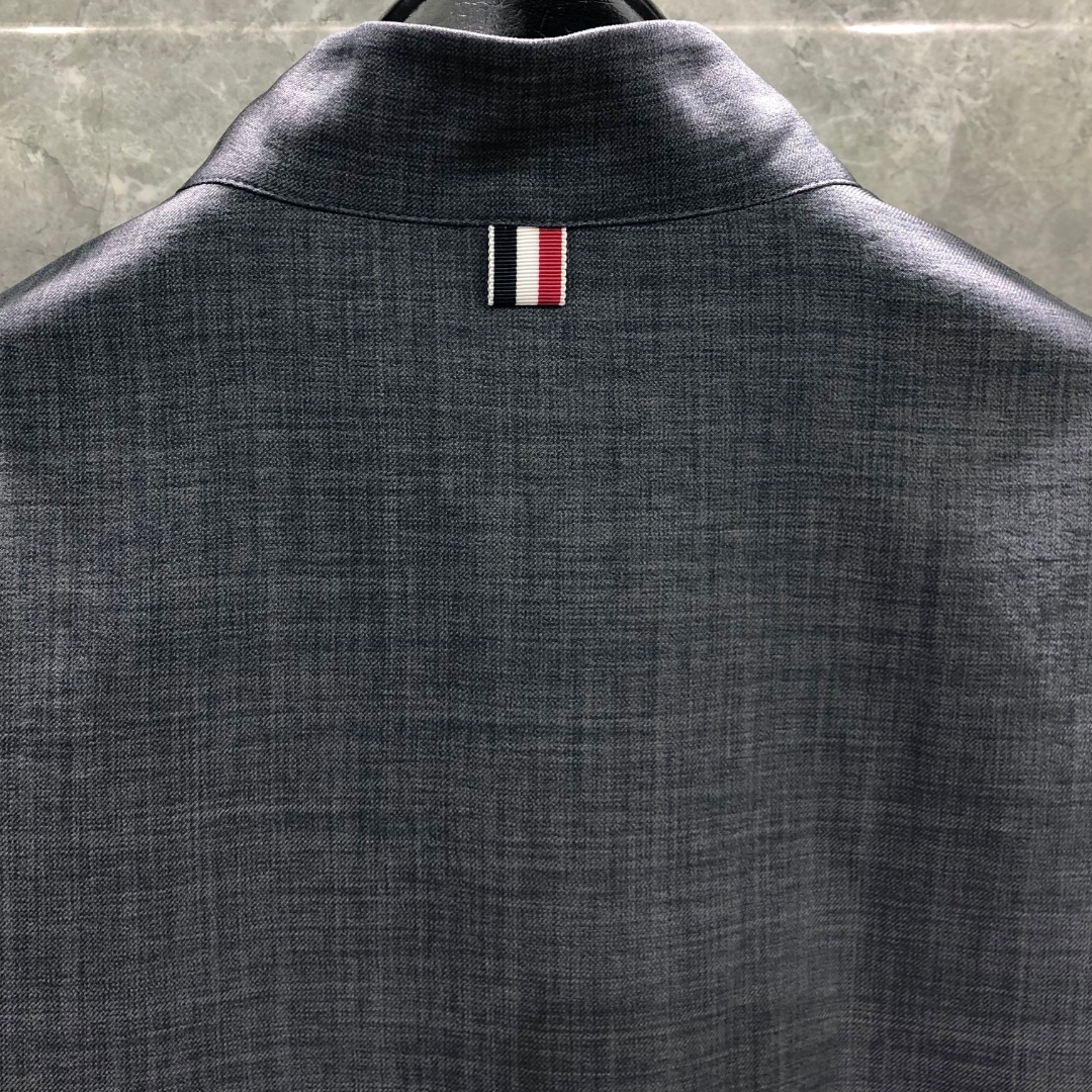 THOM BROWNE 经典四杠拉链立领夹克 外套 长袖 灰色 藏青色