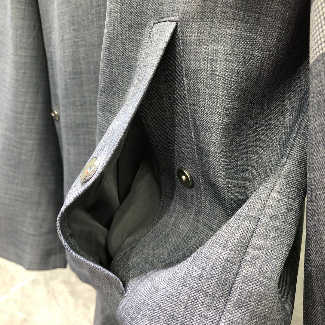 THOM BROWNE 经典四杠拉链立领夹克 外套 长袖 灰色 藏青色