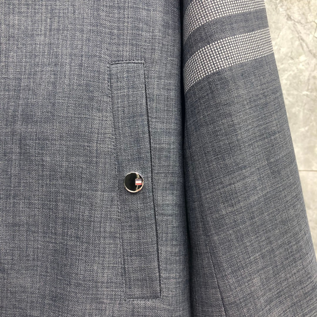 THOM BROWNE 经典四杠拉链立领夹克 外套 长袖 灰色 藏青色
