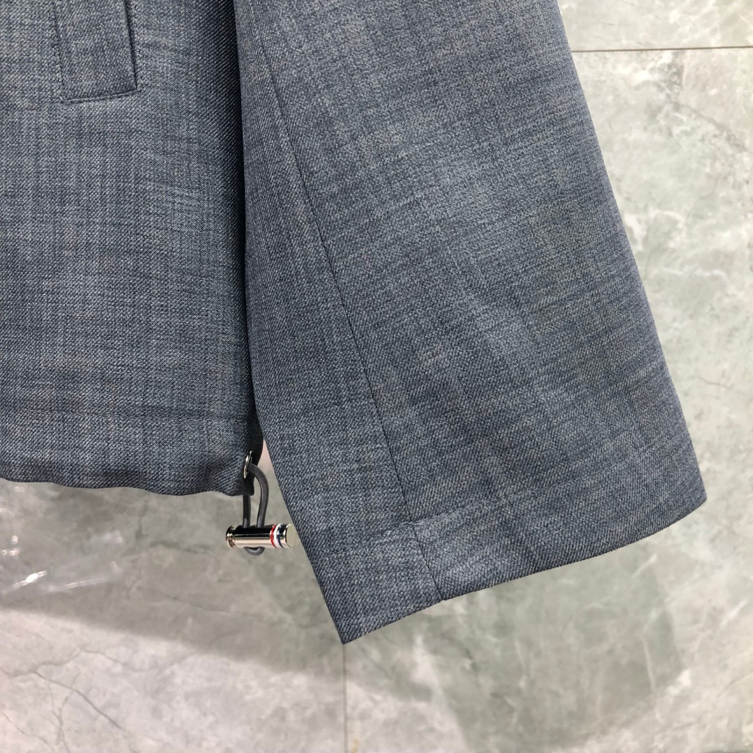 THOM BROWNE 经典四杠拉链立领夹克 外套 长袖 灰色 藏青色